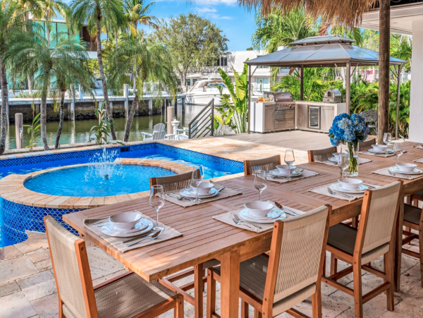 Luxurious Waterfront Property in Fort Lauderdale - Ideal for Families
